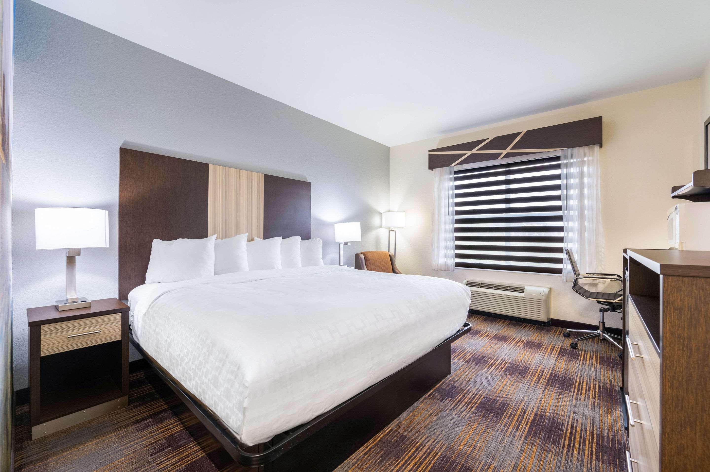 Clarion Pointe Madison-Huntsville Екстер'єр фото