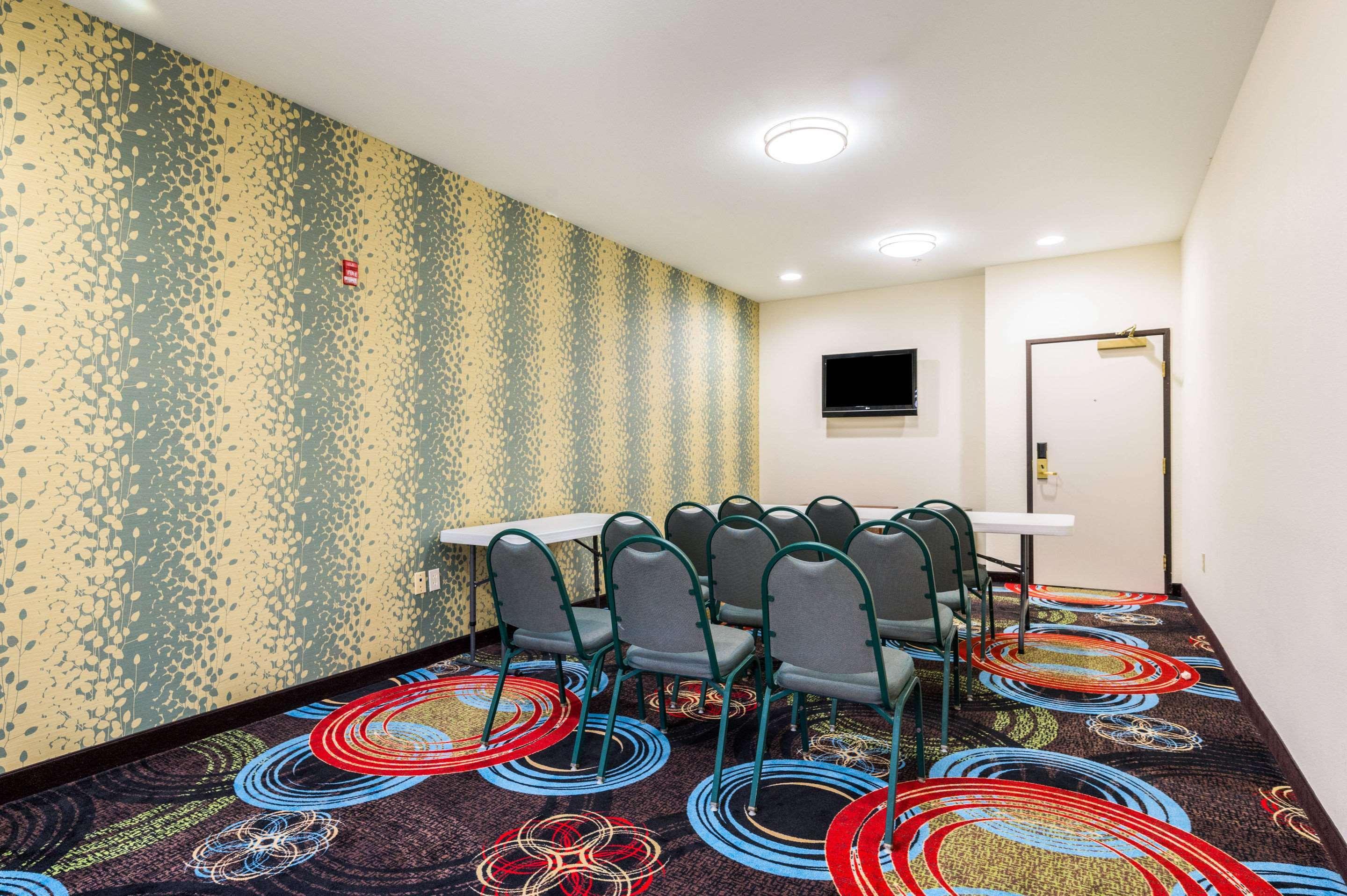Clarion Pointe Madison-Huntsville Екстер'єр фото