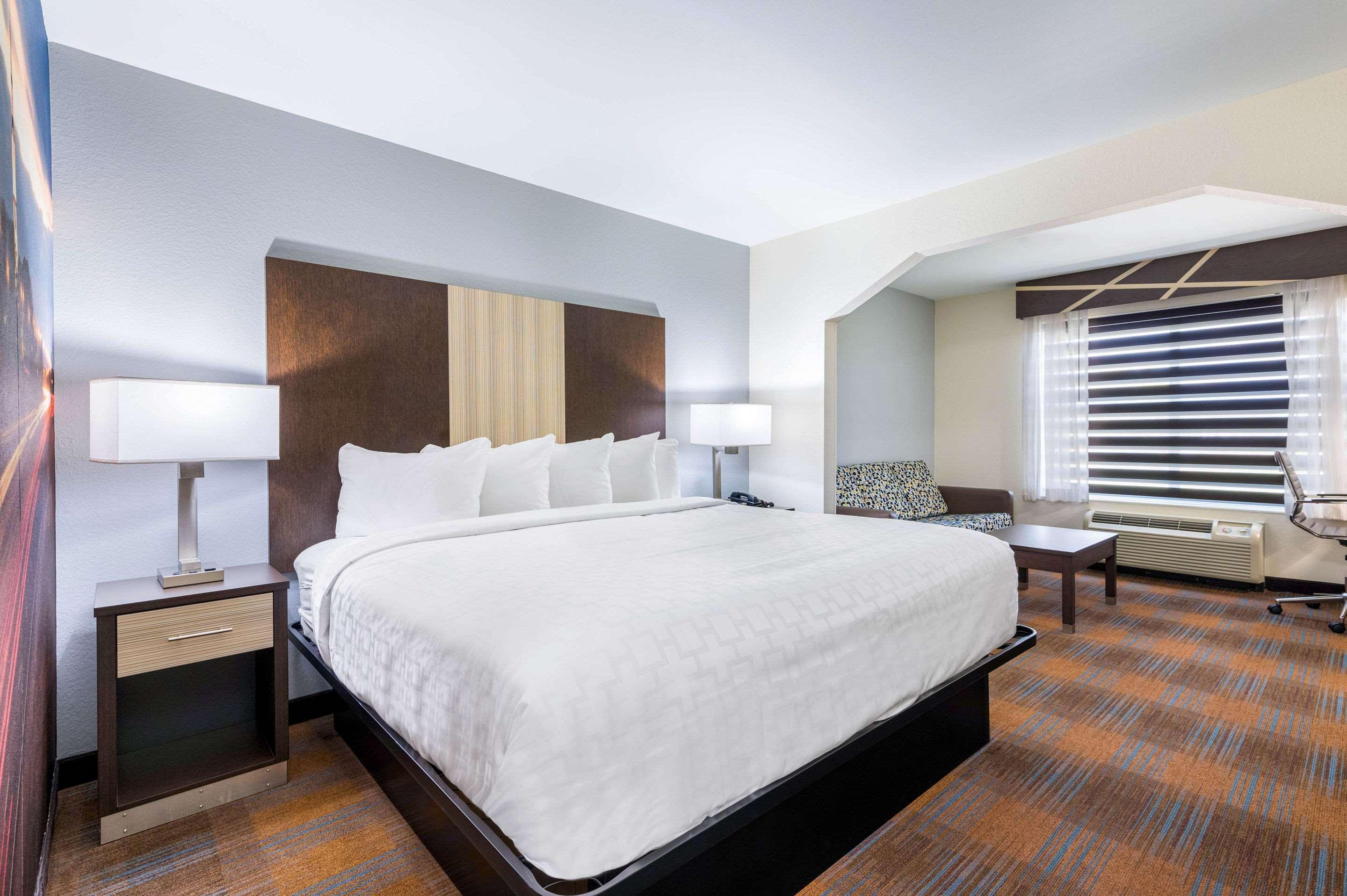 Clarion Pointe Madison-Huntsville Екстер'єр фото