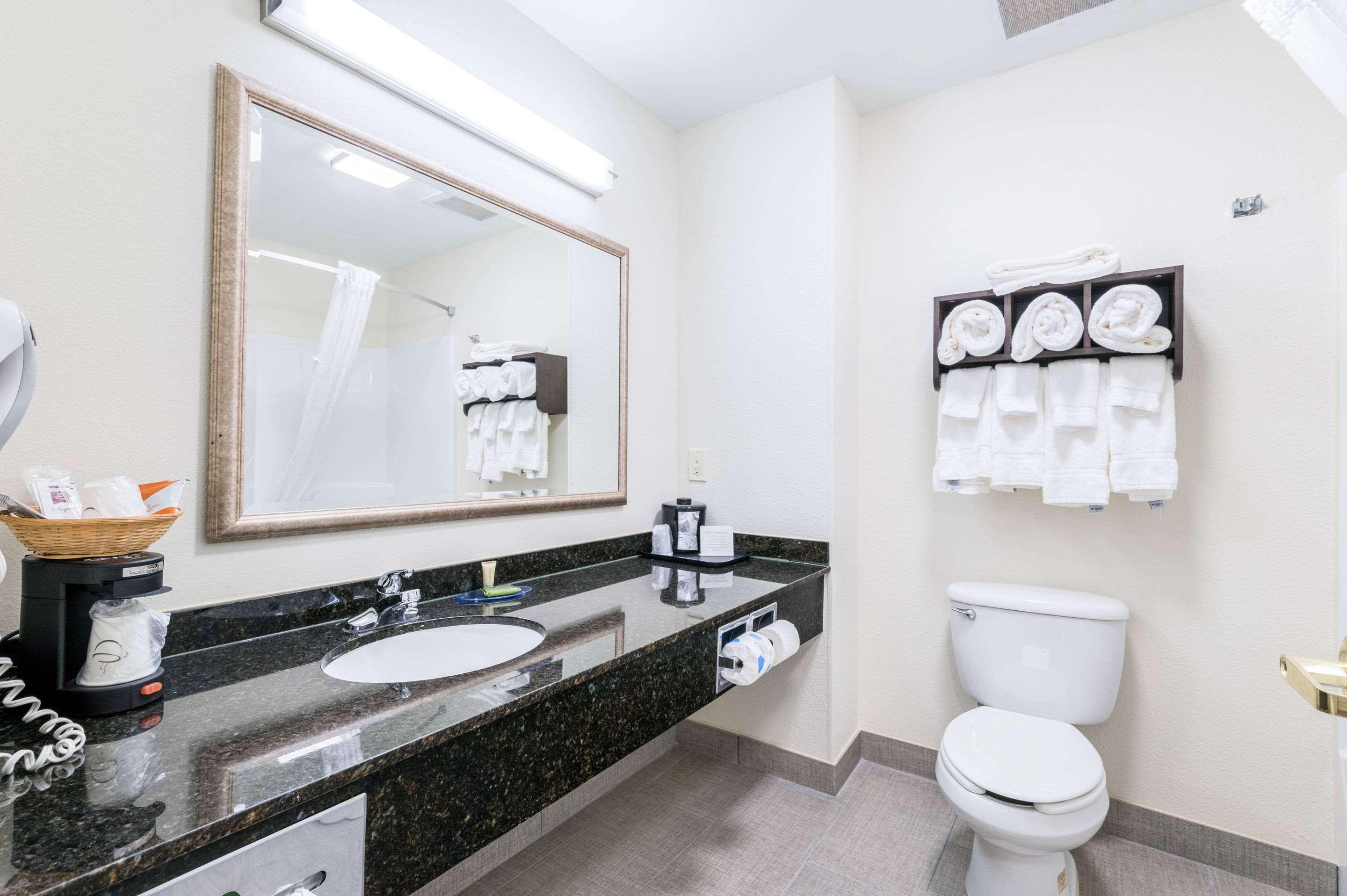 Clarion Pointe Madison-Huntsville Екстер'єр фото