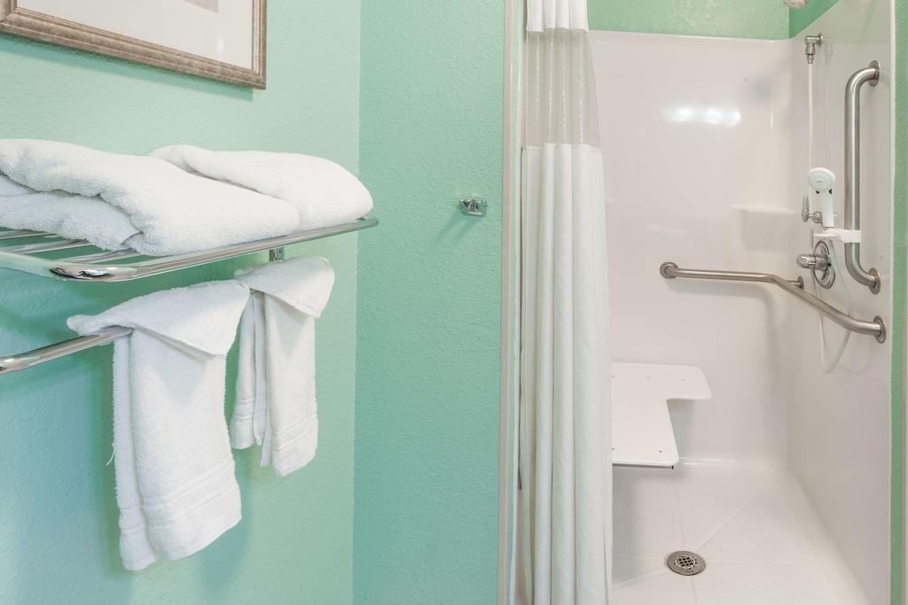 Clarion Pointe Madison-Huntsville Екстер'єр фото