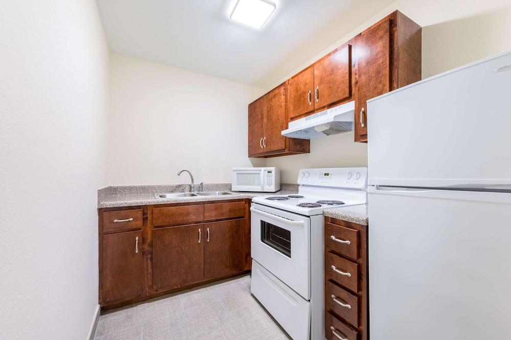 Clarion Pointe Madison-Huntsville Екстер'єр фото